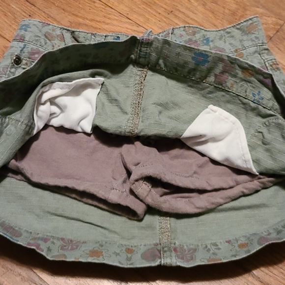 VF jeans wear skort - Picture 3 of 4